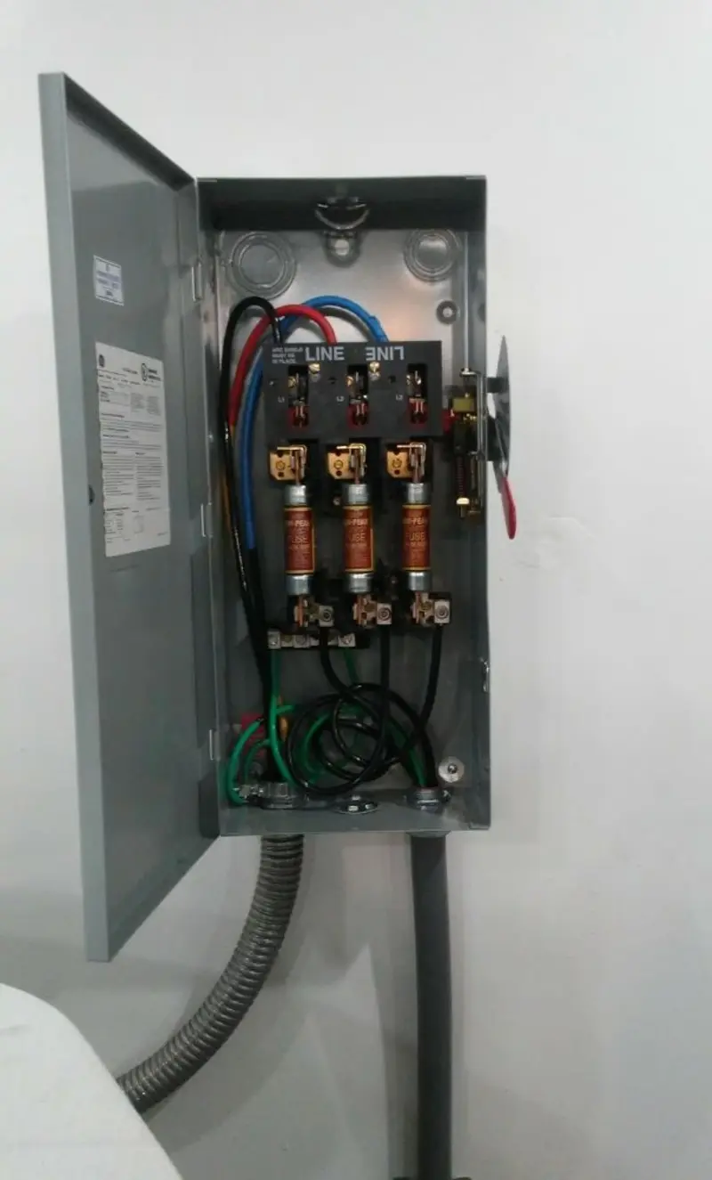 Three-phase disconnect switch installed for Electrical Wiring & Rewiring in Palo Alto